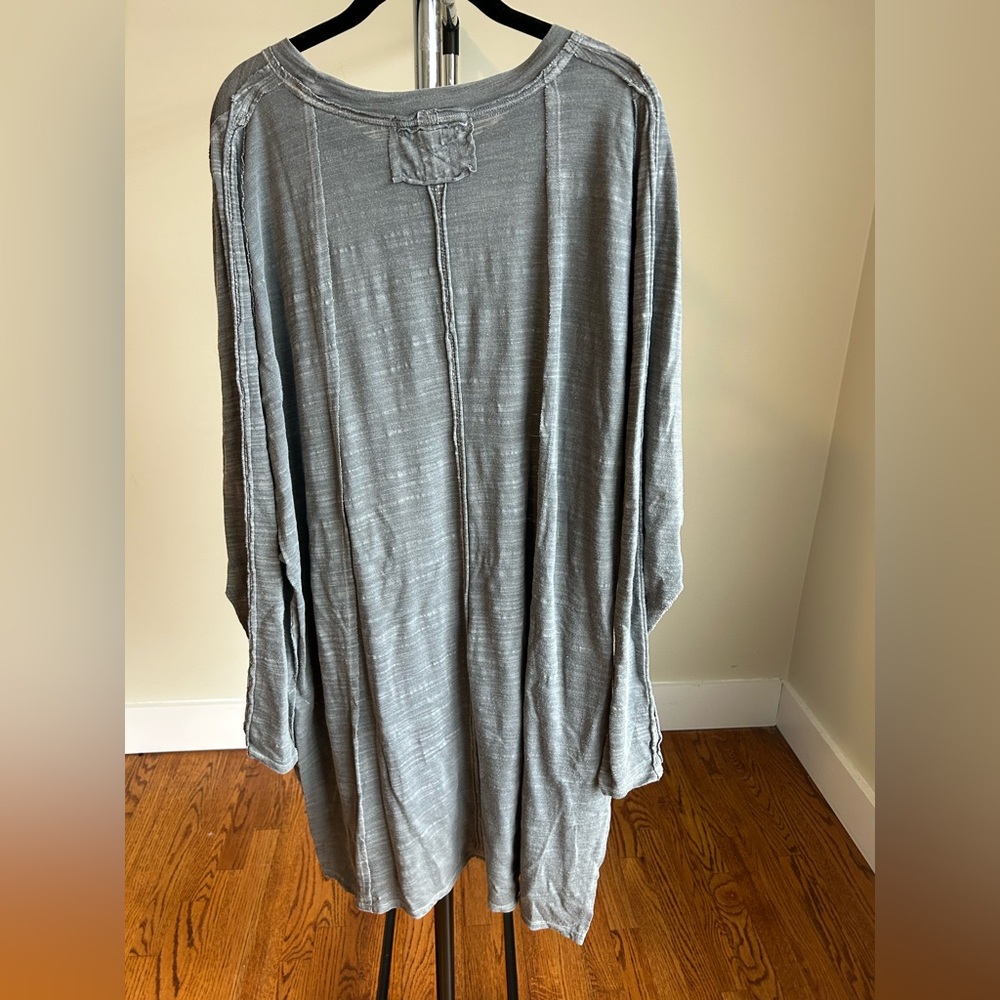 We The Free Long Sleeve Gray Tee - Picture 3 of 8